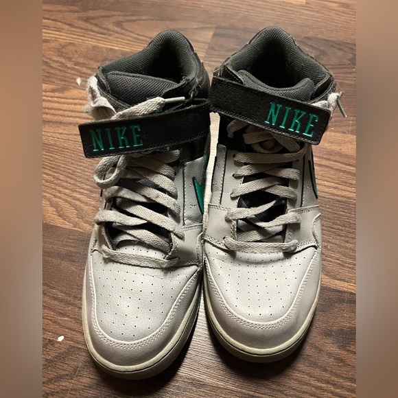 Nike High Top - Picture 5 of 5